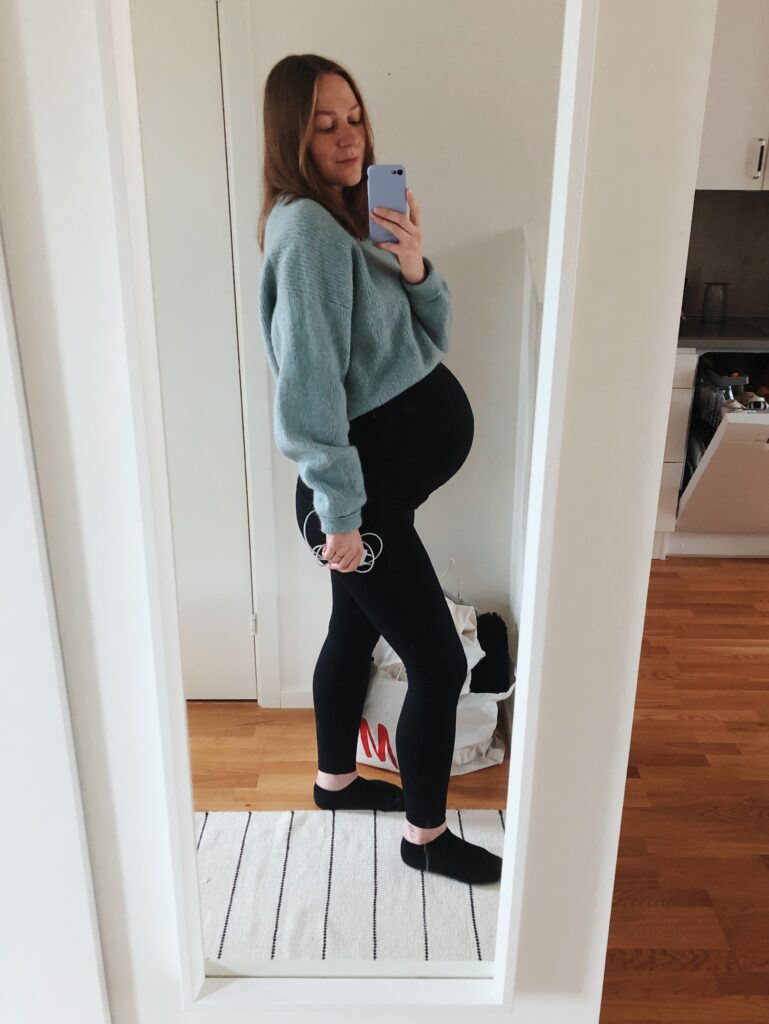 Kvinna gravid i vecka 40